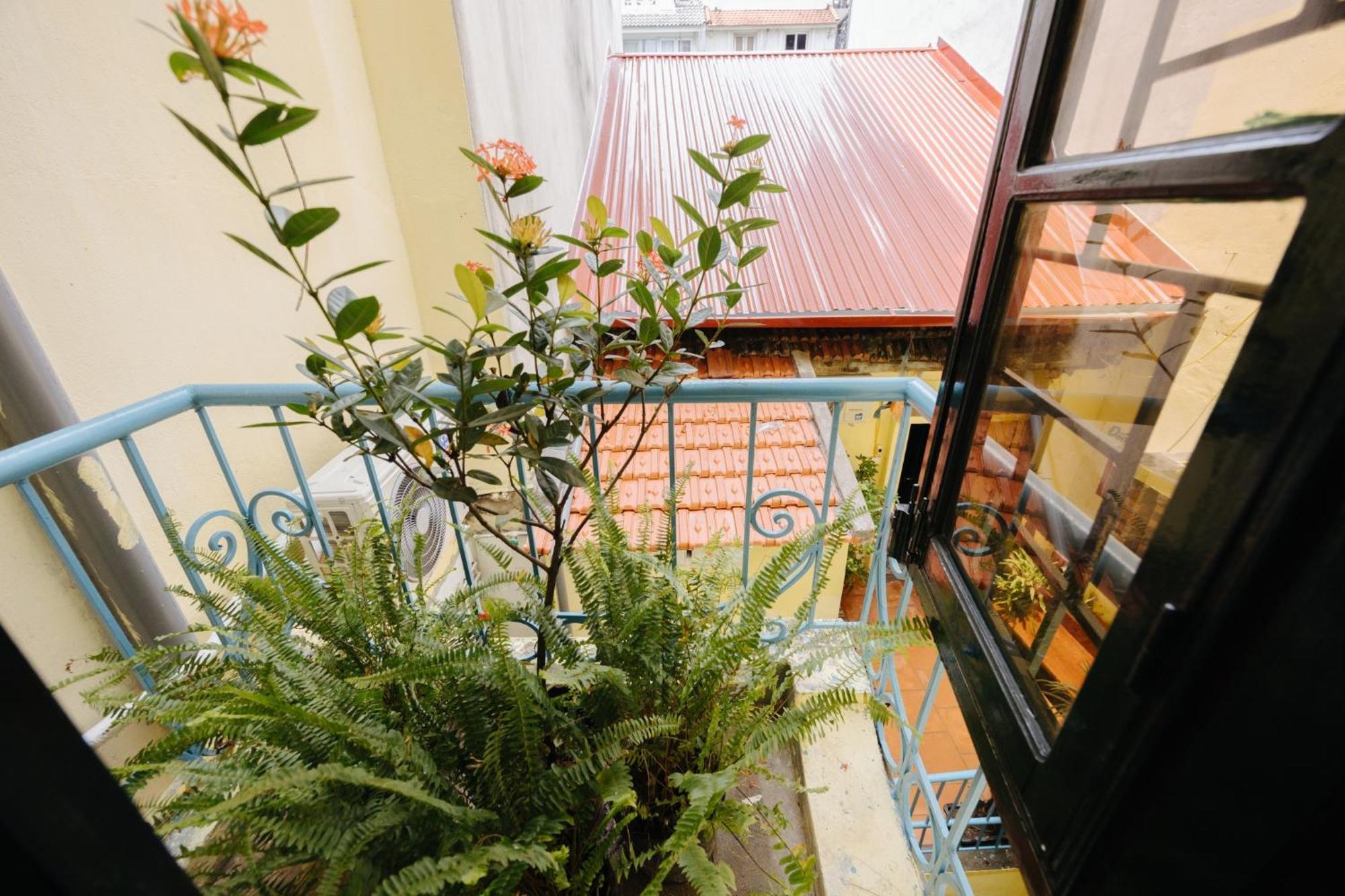 Homestay And Eggcoffee Central Hanoi Old Quarter Extérieur photo
