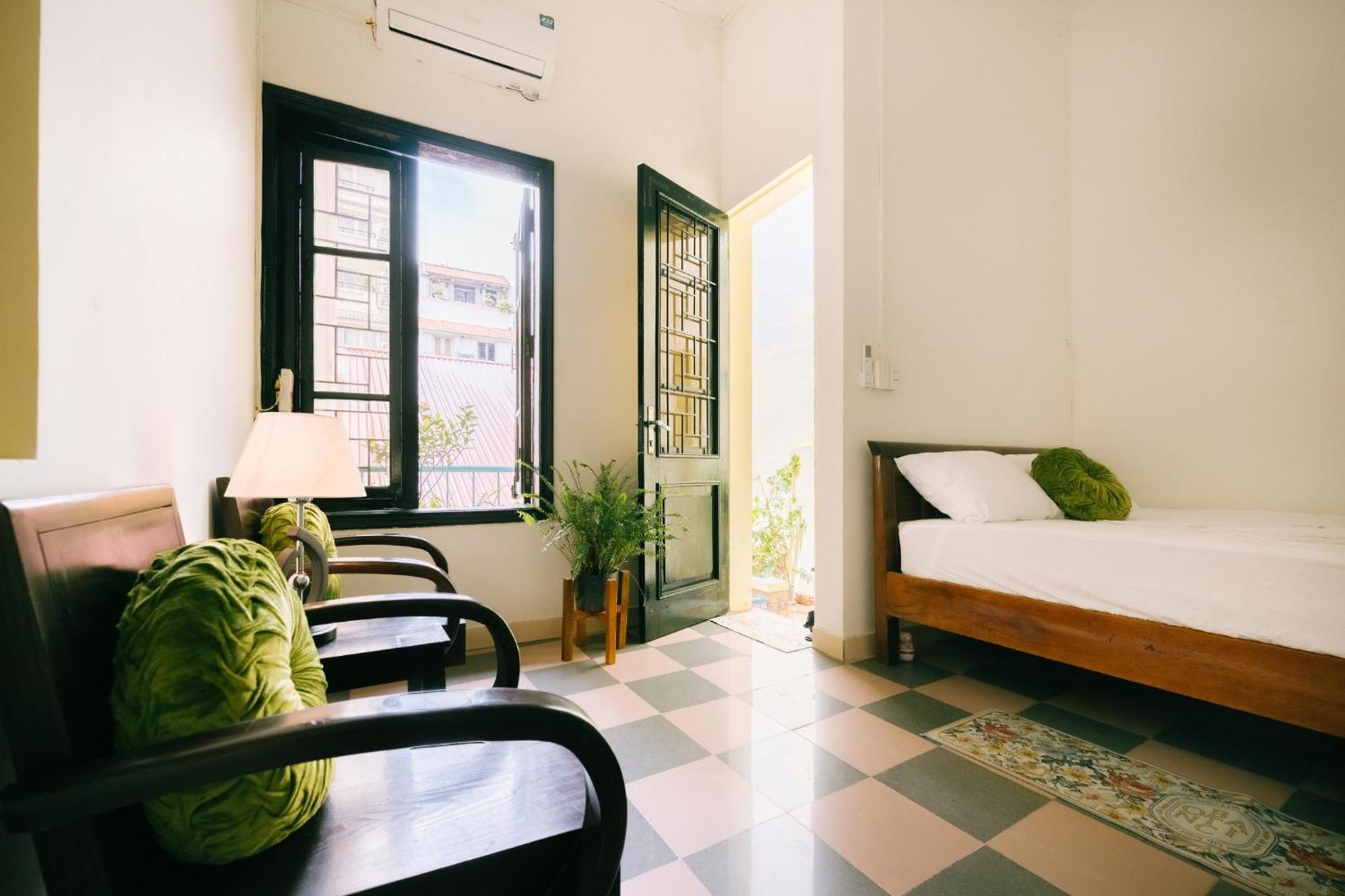 Homestay And Eggcoffee Central Hanoi Old Quarter Extérieur photo