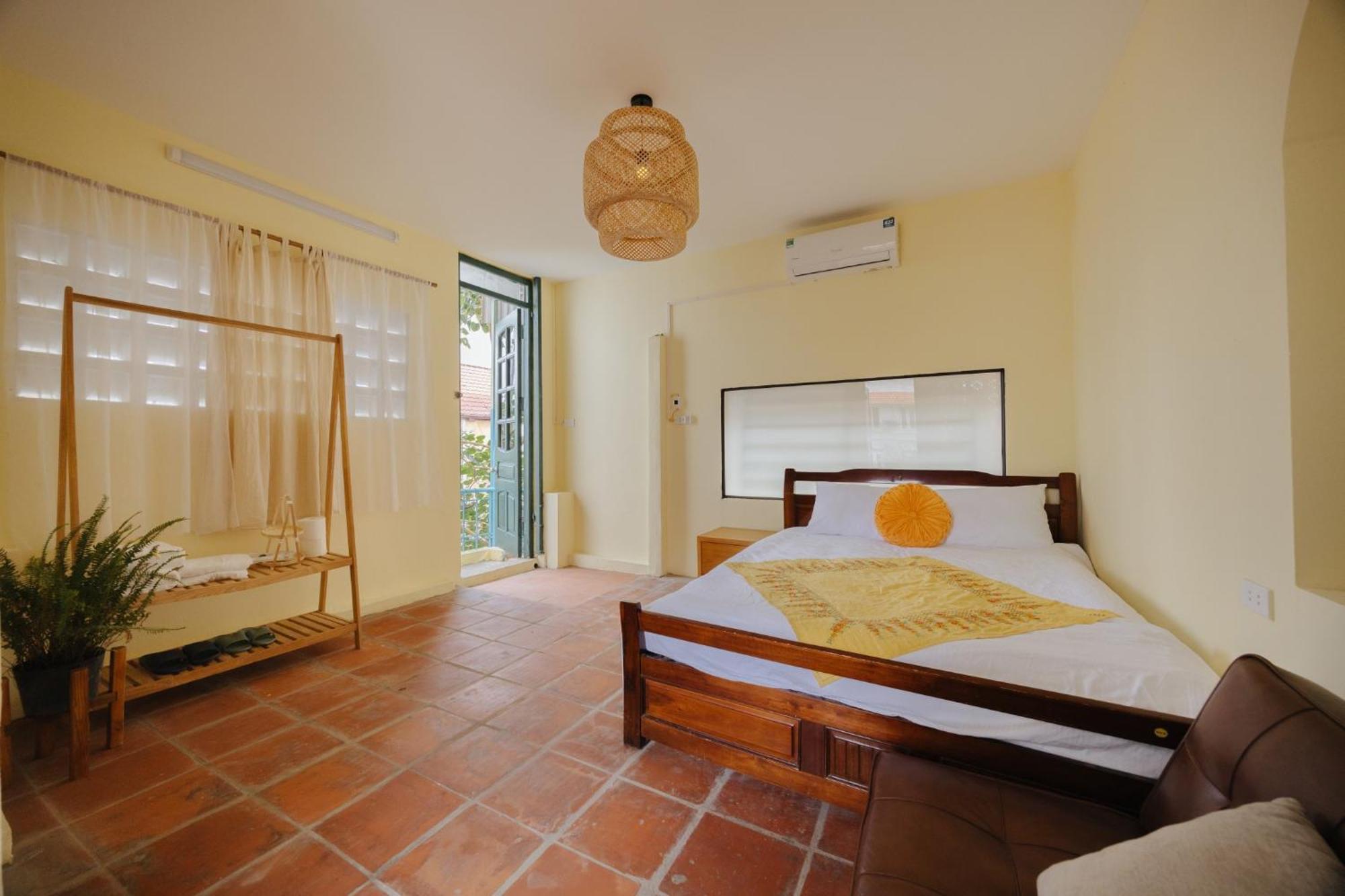 Homestay And Eggcoffee Central Hanoi Old Quarter Extérieur photo