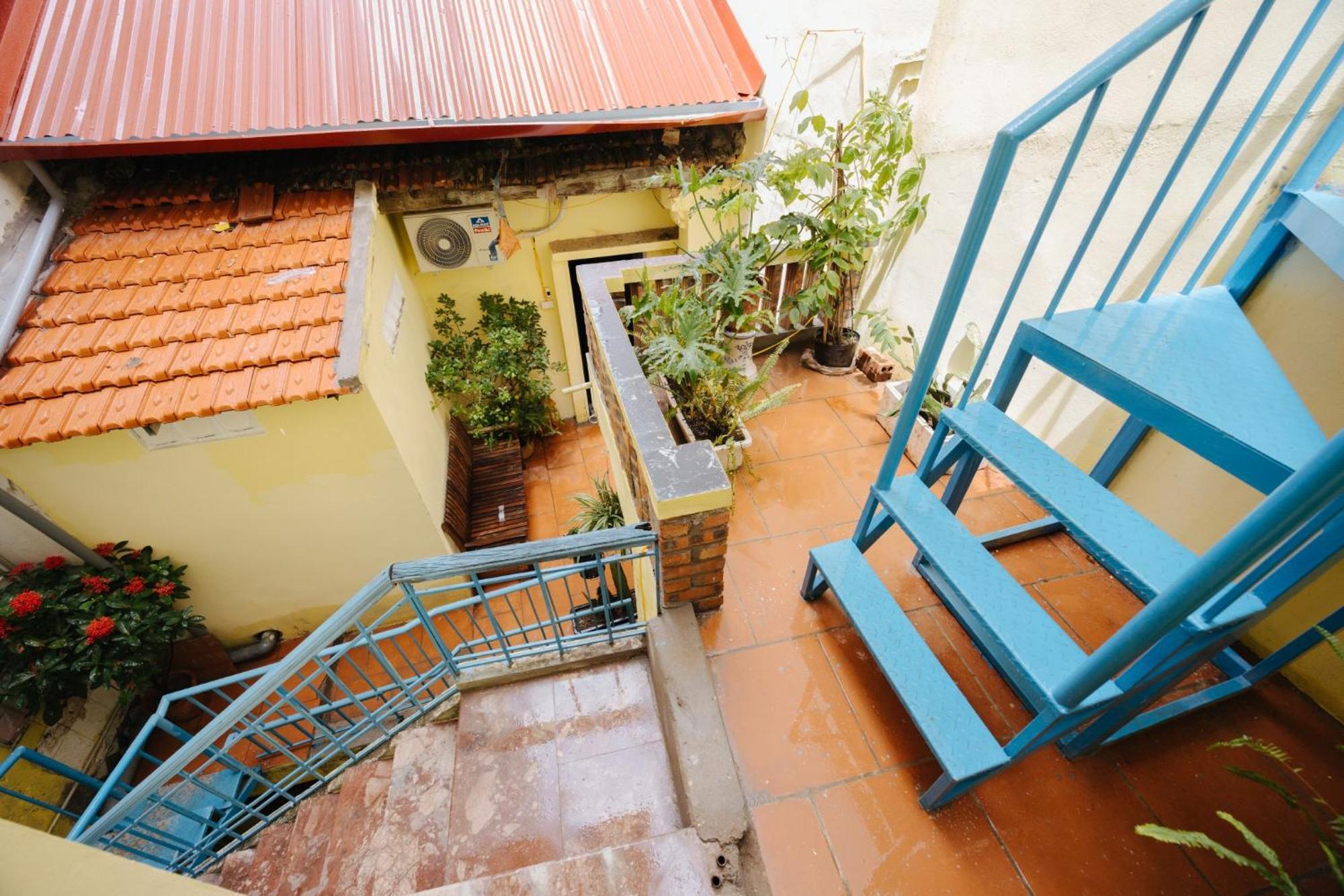 Homestay And Eggcoffee Central Hanoi Old Quarter Extérieur photo