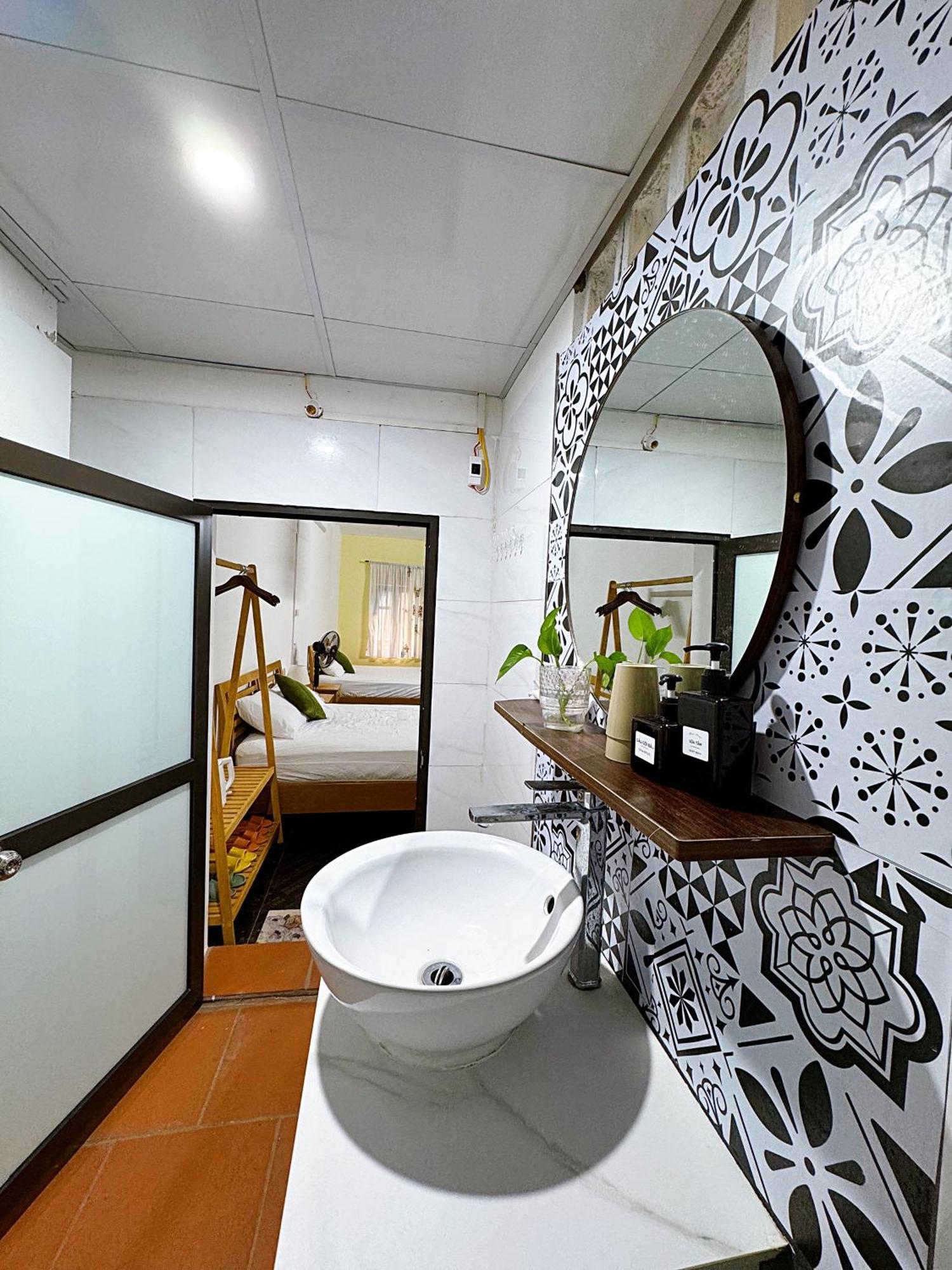 Homestay And Eggcoffee Central Hanoi Old Quarter Extérieur photo